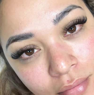 Eyelash volum - Ita Christine Erari