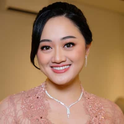 Non wedding makeup  - chamelia masfufah