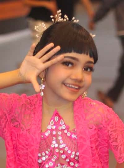 Make-Up Anak - Anggie Pinanti