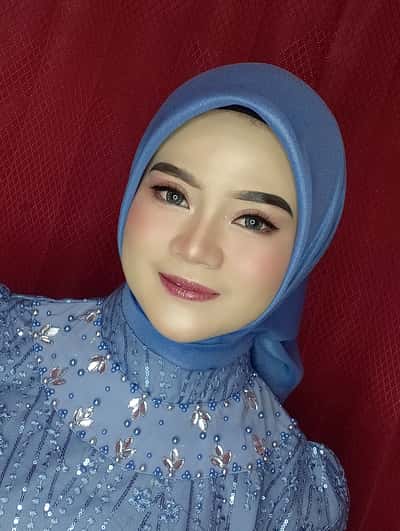 Makeup Engagement  - Putri Arini  Ulfa Mawadah 
