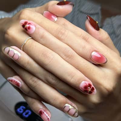 「 MEDIUM 」nail art design - Petite Girl Nails