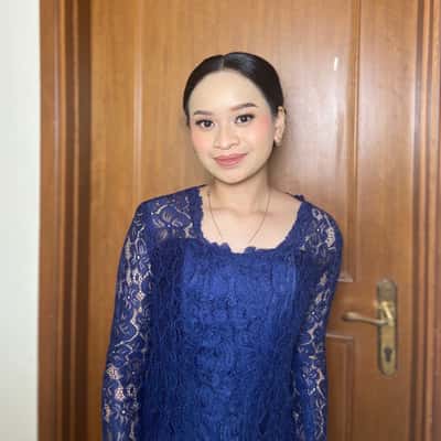 Makeup reguler + Hairdo  - Dinda Fajriawati