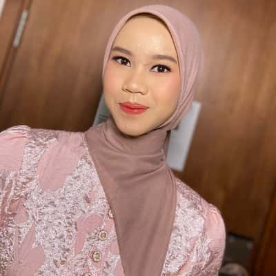 Makeup Reguler + Hijabdo simple - Dinda Fajriawati