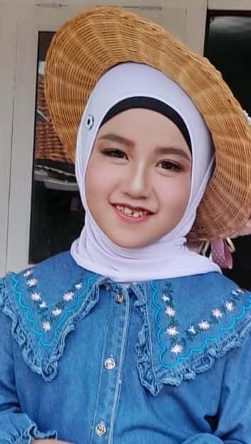 make up year book - indah felani