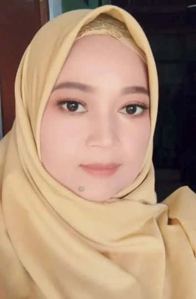 make up pendamping wisuda - indah felani