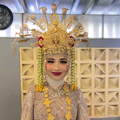 Hijado - Nana Mua Byzeerina