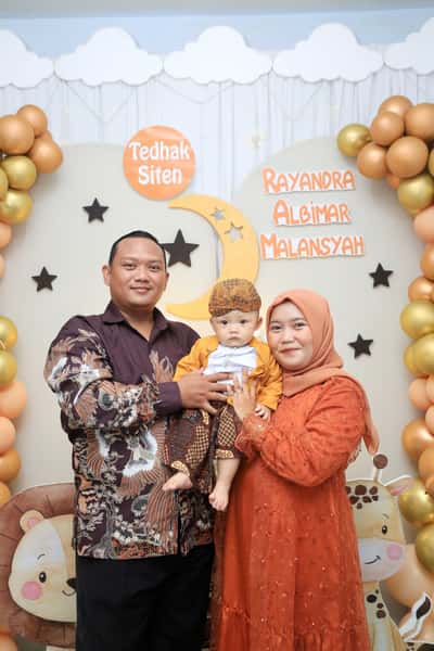 Make Up Tedhak Siten Mom - Yolan Wedding