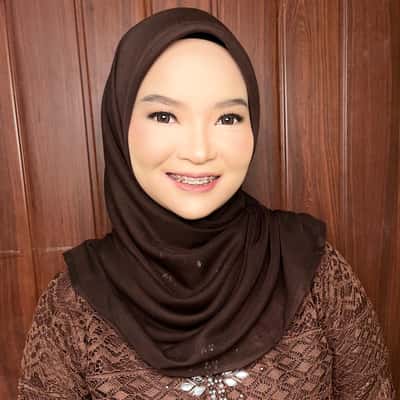 makeup graduation  - sri   (daty) widati