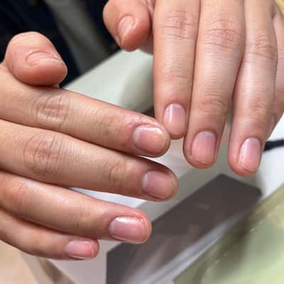 Menicure - Liana Putri