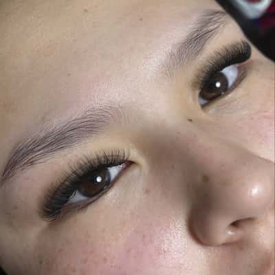 Eyelash Volume  - Julie Shu