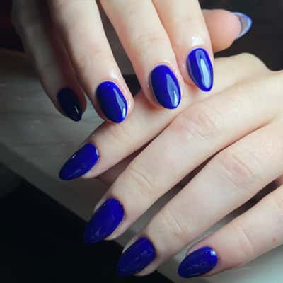 Manicure Gel Polish - Aulia Rahmayanti