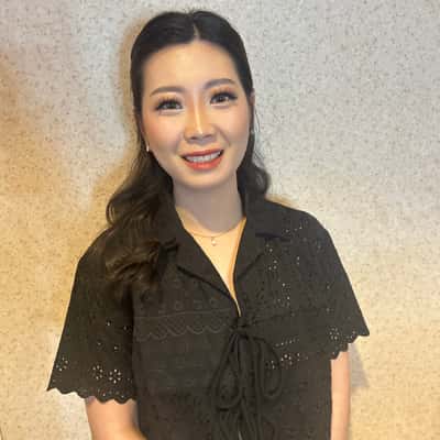 Soft glam party - Resesi Rianiati