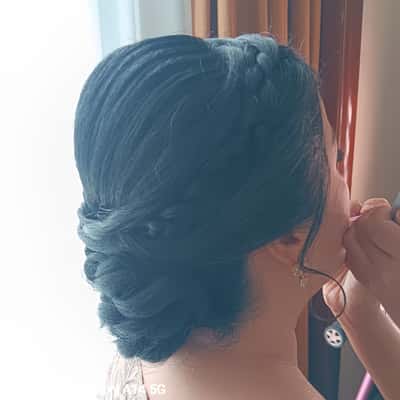 Hairdo  up do ,lowbun  - Asih Aseh