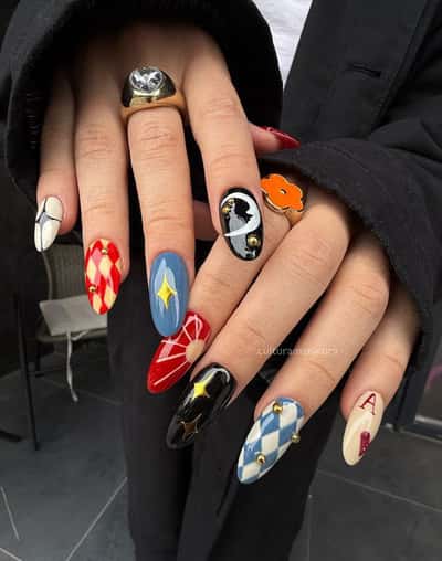 Nail Art 1 - Aubrey Moon
