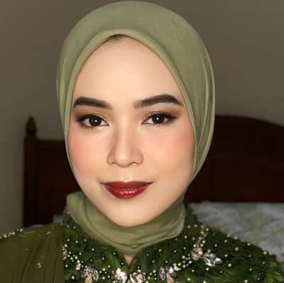 Makeup and hijabdo - Tasya Via Tanaro