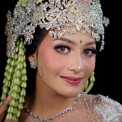 Gold Package  - Aciet Makeup