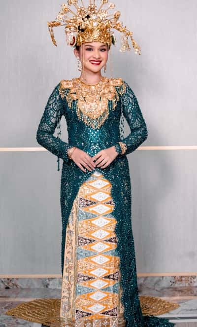 Makeup pengantin - Telly Delvia