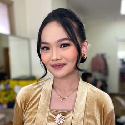 Bridesmaid Makeup - Zhafira Prajani
