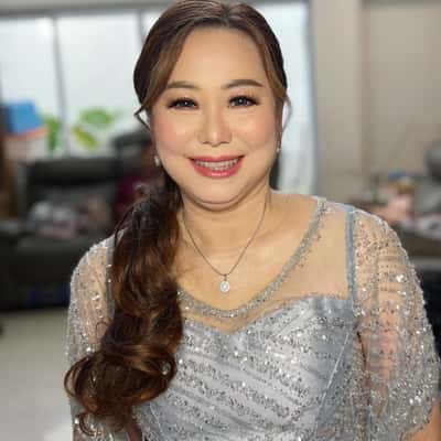 Makeup Mama - Vivie  Lioe Mua  