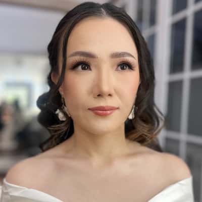 Make up wedding  - Vivie  Lioe Mua  