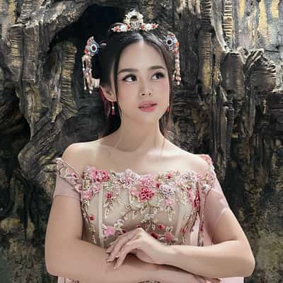 Make up sangjit  - Vivie  Lioe Mua  