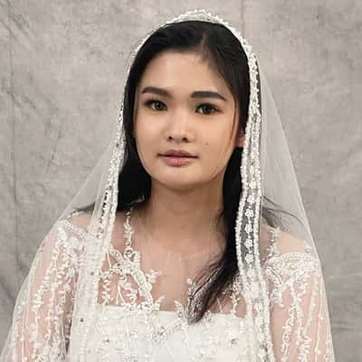 Special Occasions- Engagement / Sister - Nastya Andaliastari