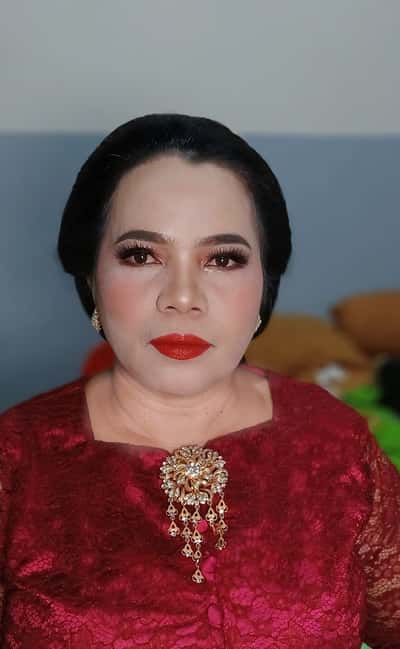Makeup mature - Brushby Zia