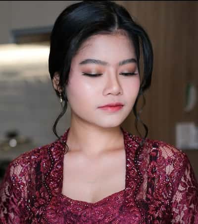 Hairdo dan Hijab Wisuda - S Yuni Victory