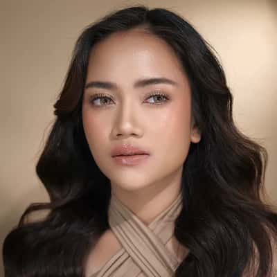 Engagement Makeup - Luna Makeup MUA