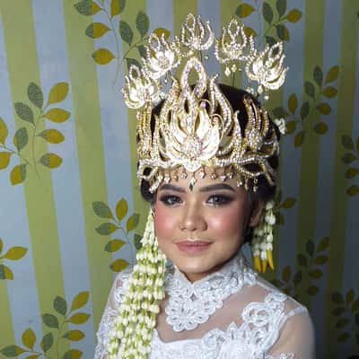 Hairdo bride adat  - Asih Aseh