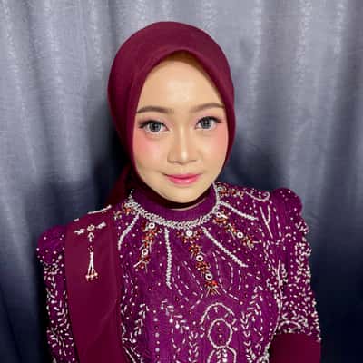 Makeup Reguler - Lucy Anita