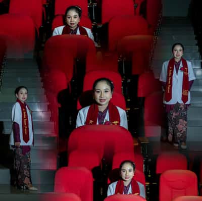 Paket bundling wisuda - Lucy Anita