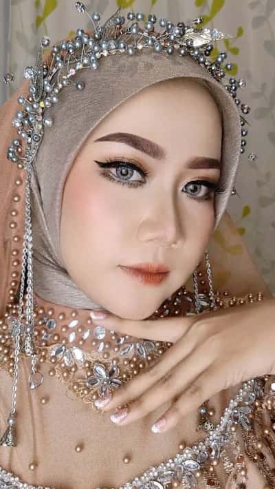Makeup Resepsi dan hijabdo  - Lisa Juliana