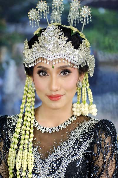 Paket Akad & resepsi - Erna  Hoeriah