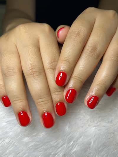 Manicure Gel Polos - Evi Trirahayu