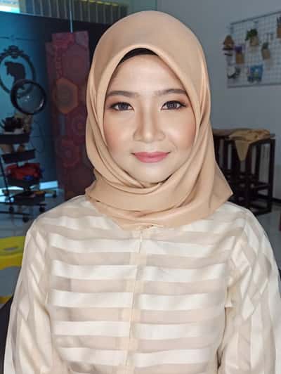 Graduation Make Up - B'tari Laras