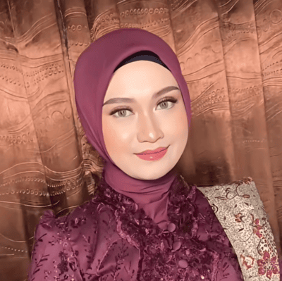 Makeup graduation hijabdo - Ruri Miranti