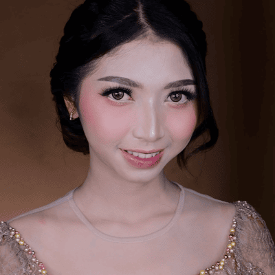 Regular Makeup dan hairdo - Vie Novianti