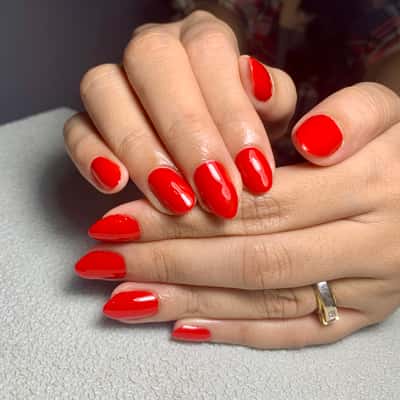 Gel polish polos  - Shelly Halimah