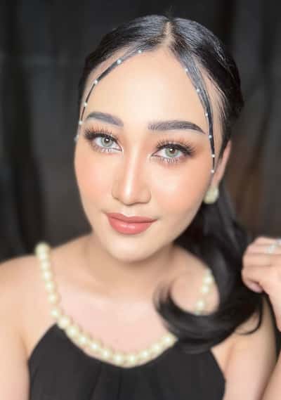 Makeup party  - Yuri Makeup