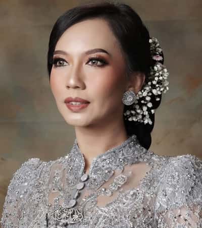 Akad/Resepsi  - Yuri Makeup