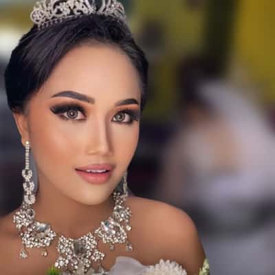 Radiant Bride - Makeup pengantin - Lily Artista