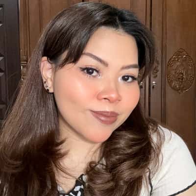 Makeup - Nadia Faustina