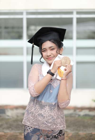 Graduation Makeup - Olivia Grace