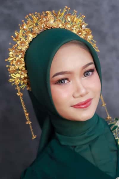 Makeup include Hijab Do reguler - Galuh Rachmadian