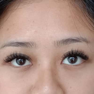 Eyelashes extension - Mira Julianti