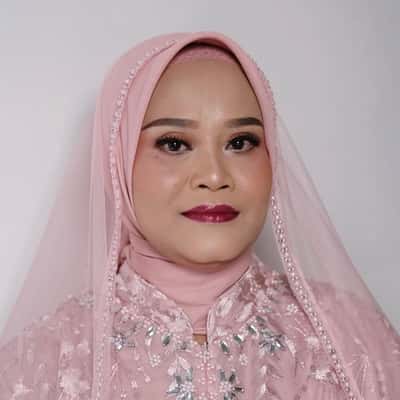Makeup + Hijabdo Mom's Bride - Ida Maulida