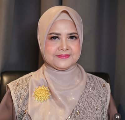 Makeup Only For Mom's Bride  - Ida Maulida