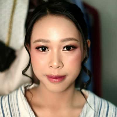 Makeup + Hairdo Regular - Ida Maulida