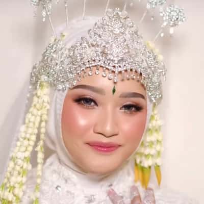 Makeup Only For Bride  - Ida Maulida